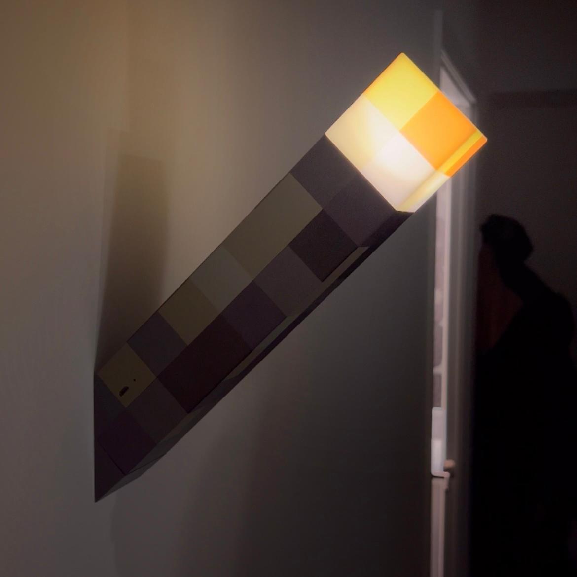 LED Lampa Yourcraft Torch™ (4 farby)